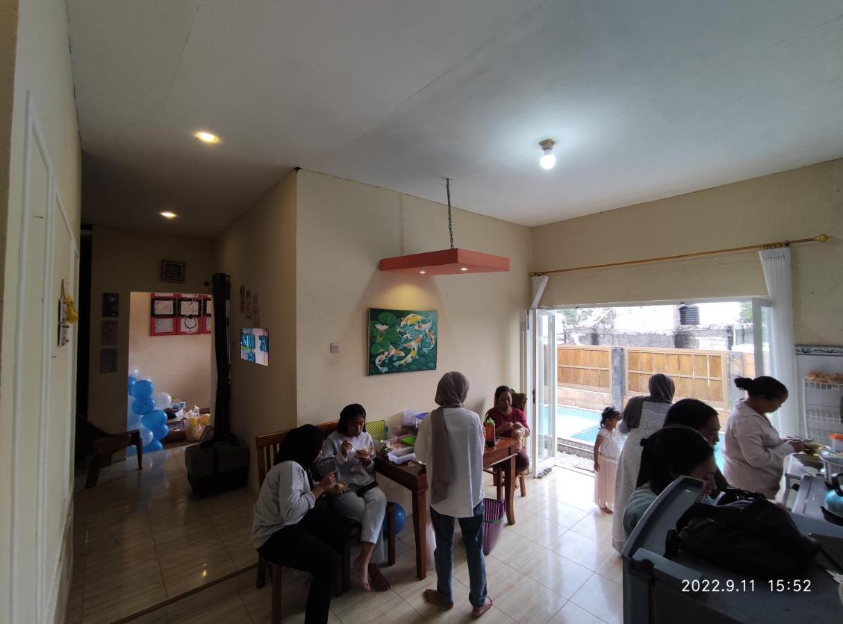 Puncak Pinus And Pool Villa Batu  Eksteriør bilde