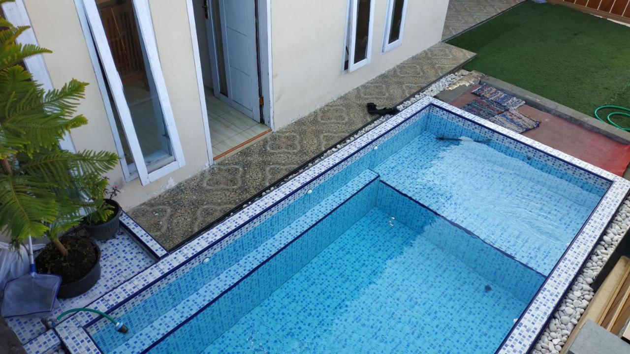 Puncak Pinus And Pool Villa Batu  Eksteriør bilde